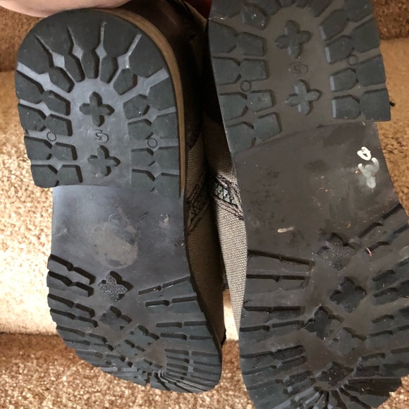 Great skirt BOOTS 🥾 - Picture 6 of 11